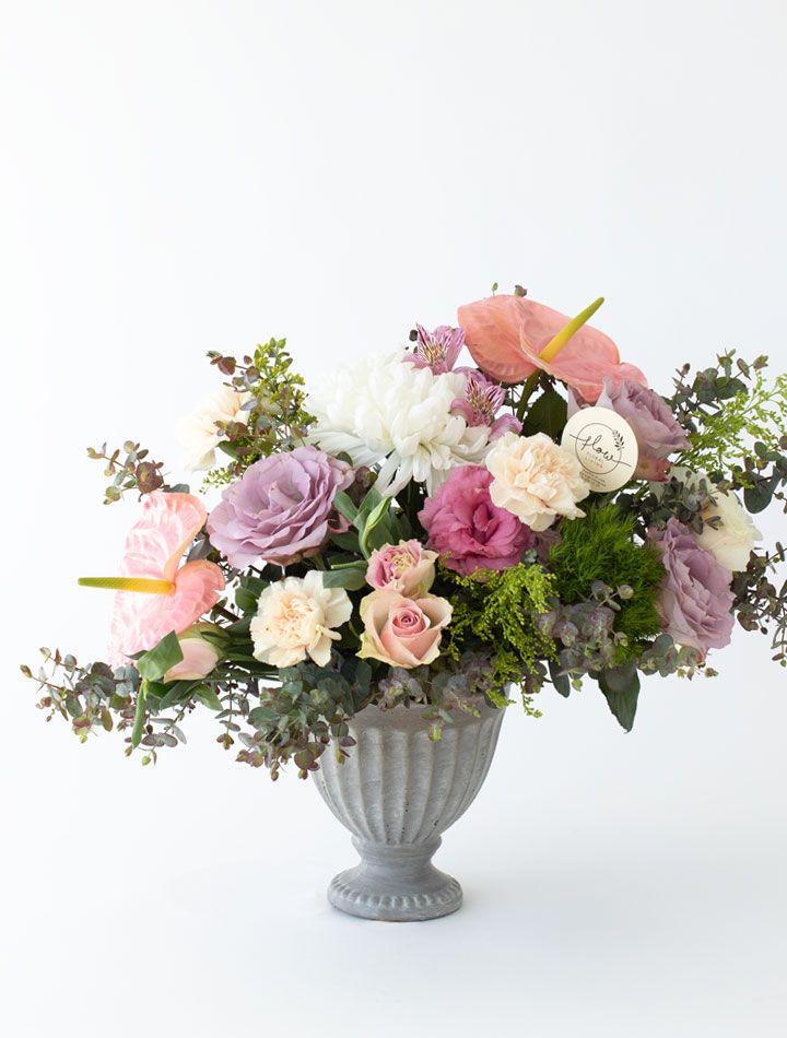 Bridgette Vazoda Pembe ve Mor Çiçek Aranjmanı