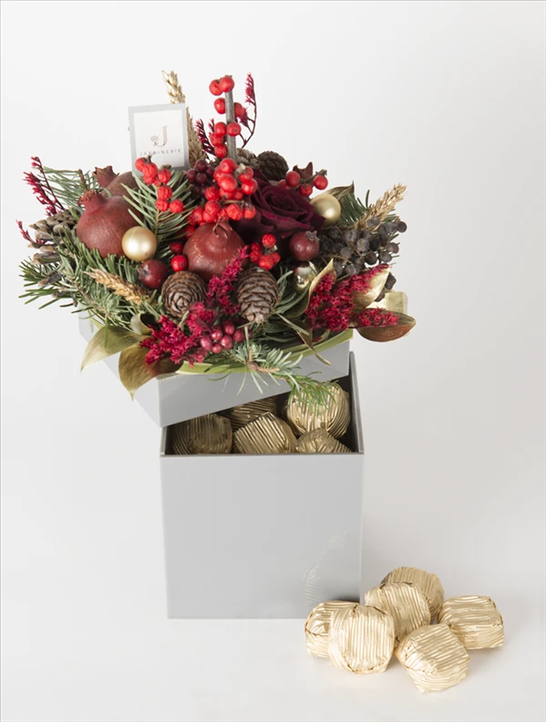 Celebration Yılbaşı Çiçekleri ve Çikolata