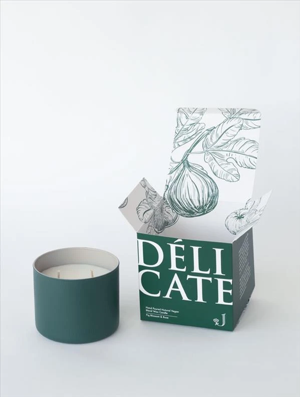 DELICATE Candle